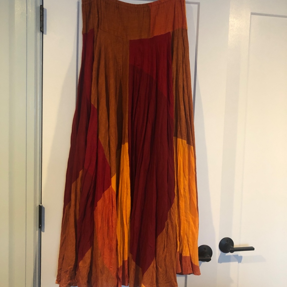 FABINDIA CRINKLED LONG SKIRT SIZE L/XL